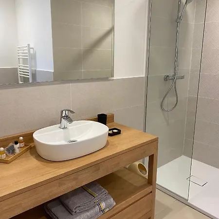 D'hotes Les Amandiers بيت ضيافة سان تروبيه